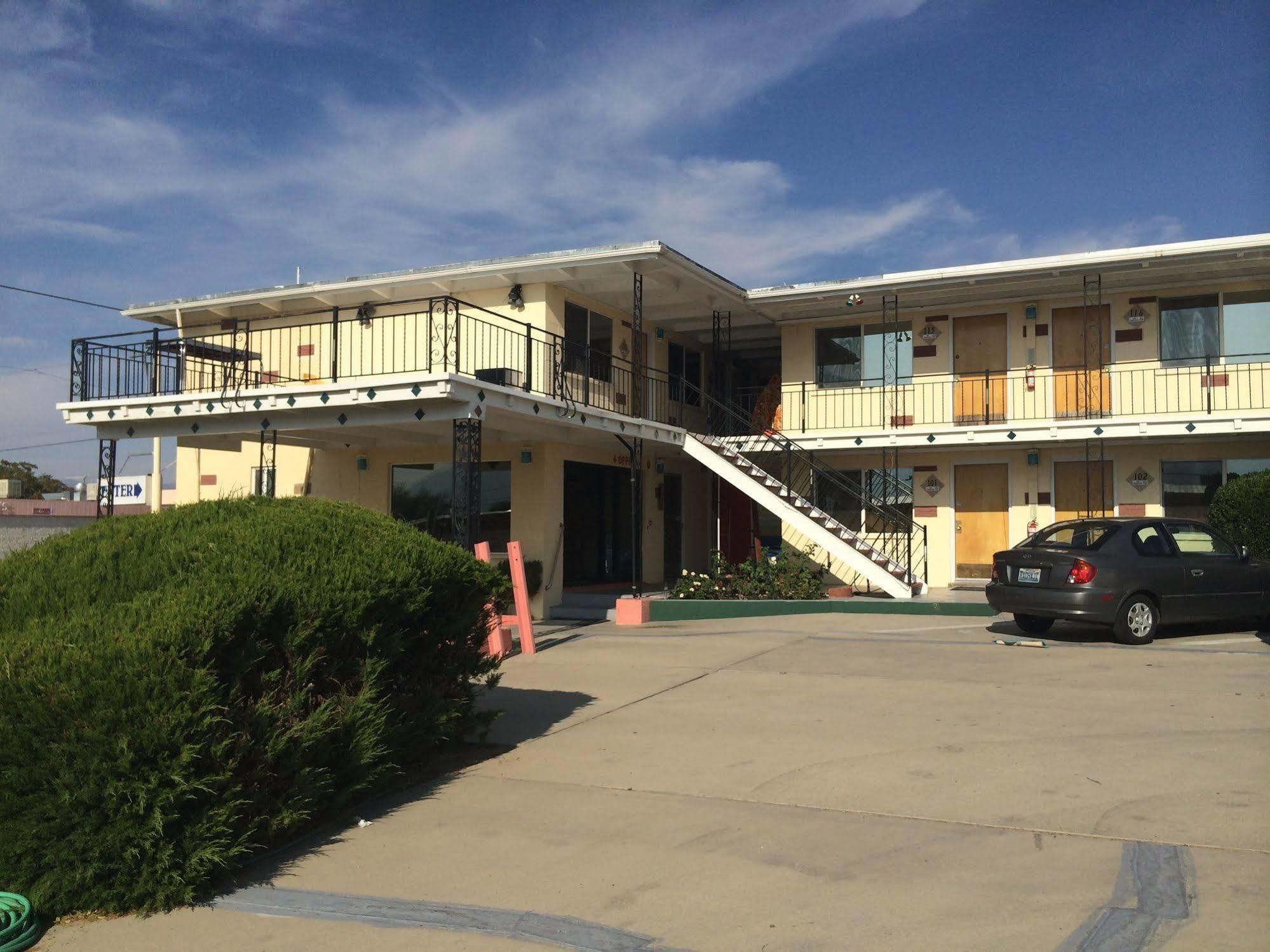 Holiday Lodge Hawthorne Exterior photo